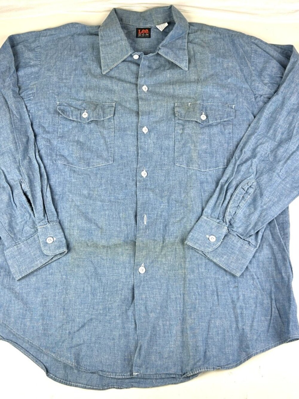 Lee Chambray Work Shirt Vintage 60s Mens M Blue Button Front Long Sleeve